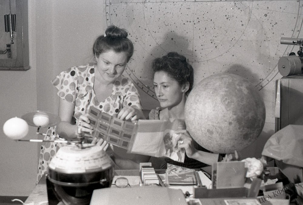 Les conférenciers du planétarium.