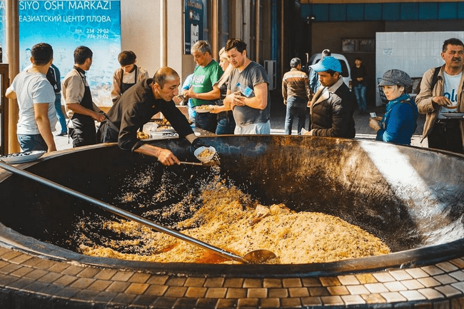 Środkowoazjatyckie Centrum Pilawu Taszkent Uzbekistan Kuchnia Gastronomia