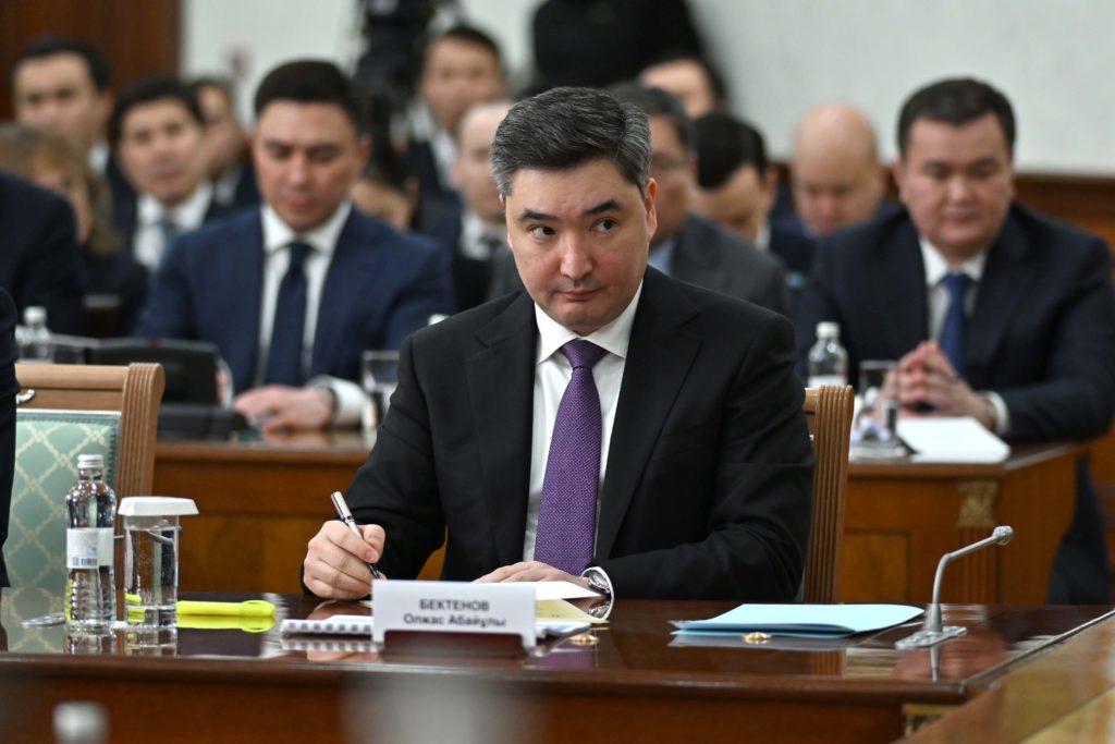 Premier ministre kazakh Oljas Bektenov