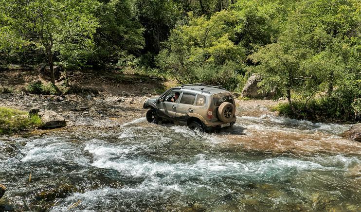 Ouzbékistan Oblast Tachkent Lac Badak Tcharyak Touriste Excursion Altitude Ete