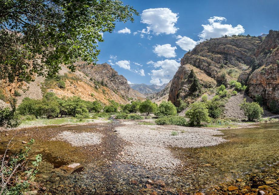 Ouzbékistan Oblast Tachkent Lac Badak Tcharyak Touriste Excursion Altitude Ete