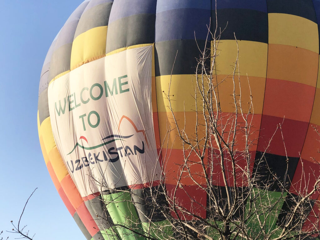 Ouzbékistan Montgolfière