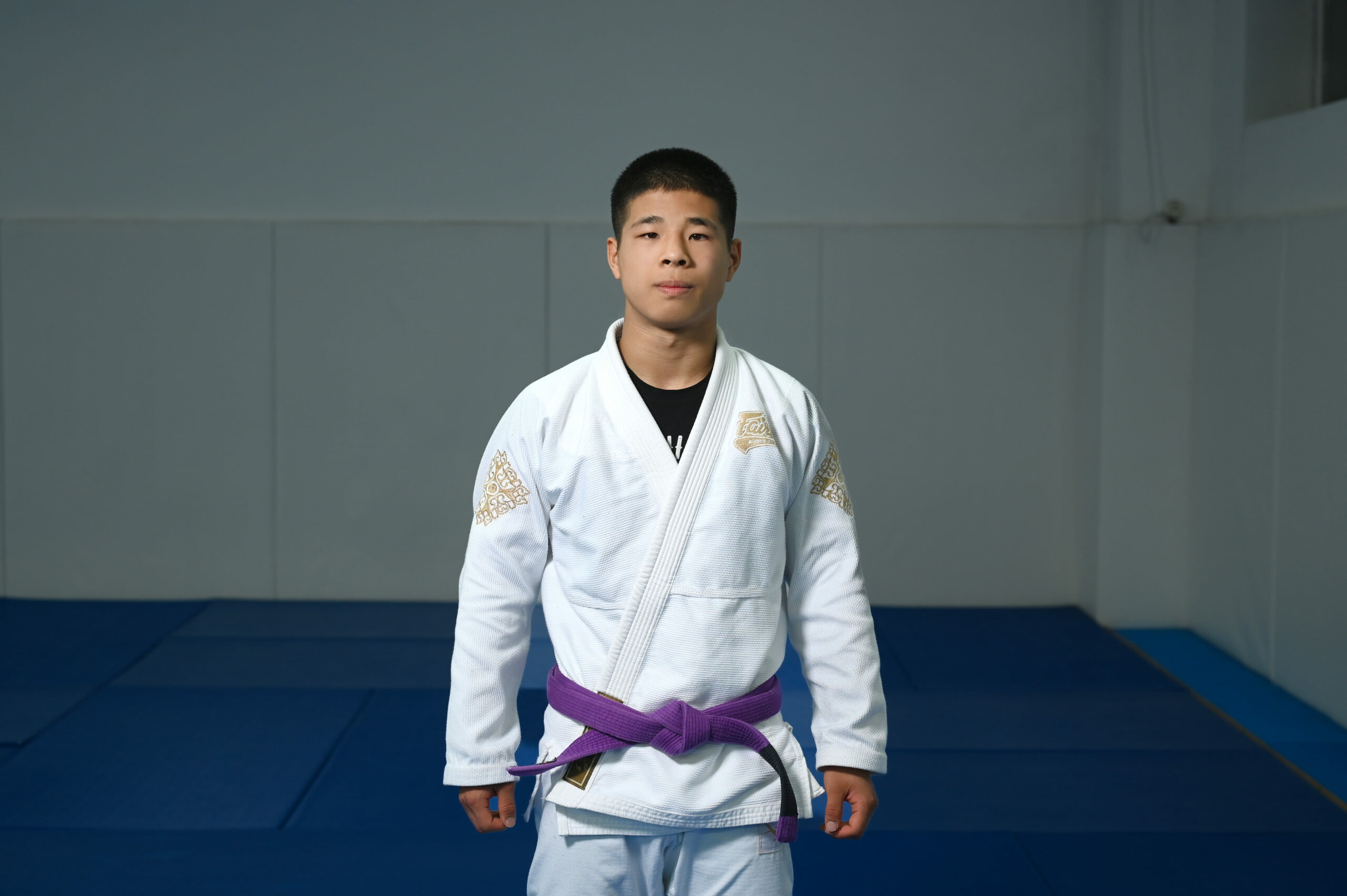 Ramazan Tianguber, jujitsuka kirghiz en or. Crédit : Fédération kirghize de jiu-jitsu