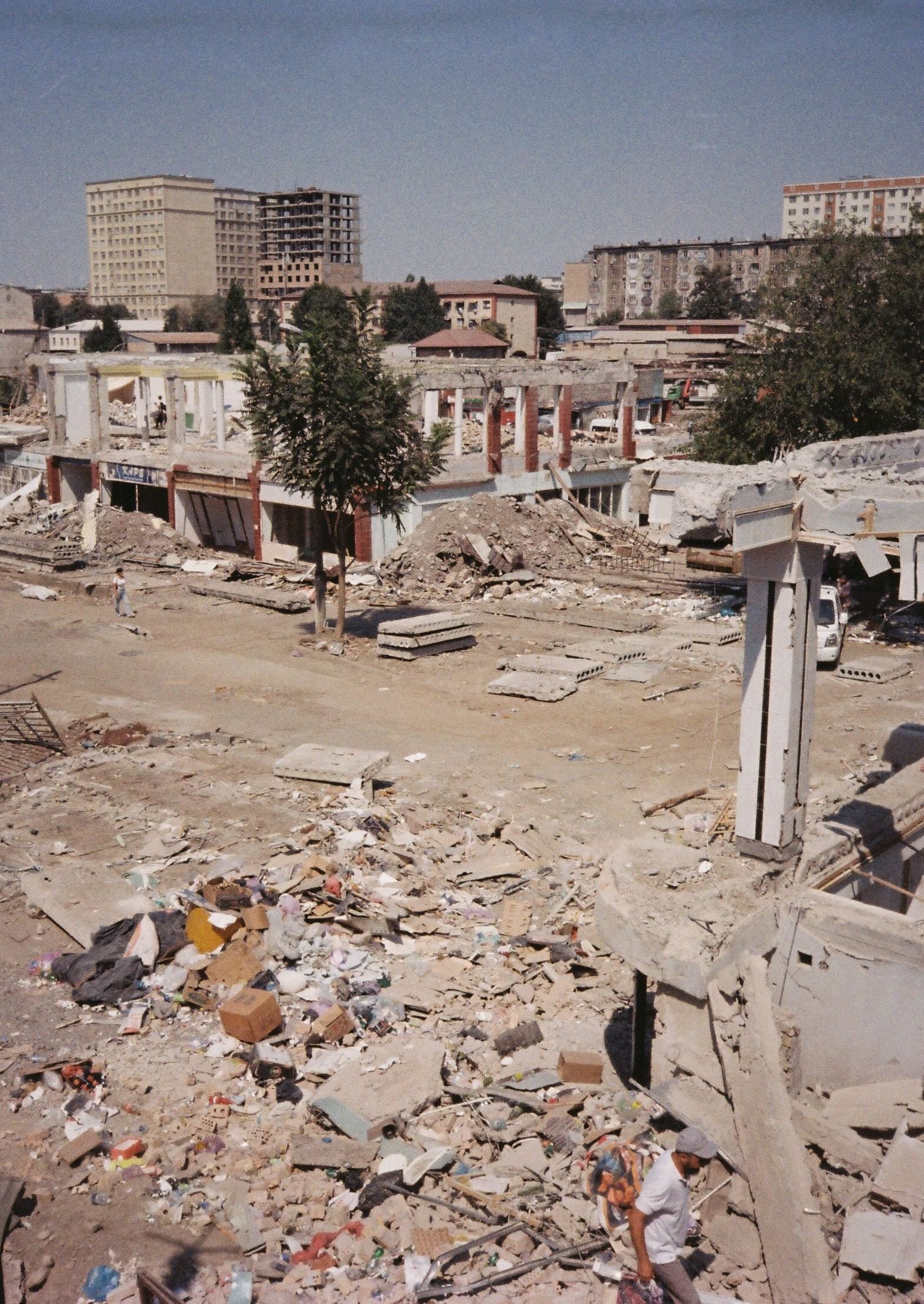 ruines destruction pierre immeuble