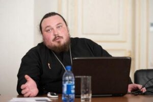 Le père Iakov, prêtre orthodoxe du Kazakhstan, persécuté pour ses positions contre la guerre en Ukraine. Crédit : Bureau International des Droits de l'Homme au Kazakhstan