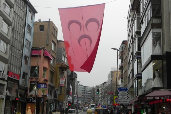 MHP drapeau Istanbul Zeytunburnu