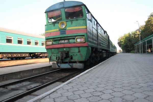 train, gare, Bichkek, Kirghizstan, Balyktchi, rails