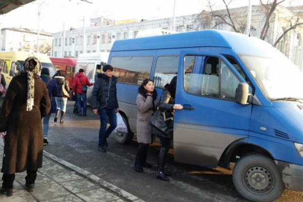 Un minibus à Bichkek, Kirghizstan