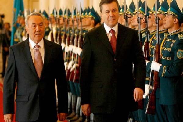 Yanoukovitch et Nazarbayev