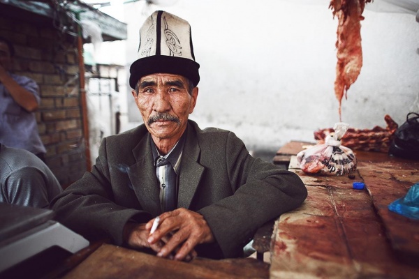 Le bazar de Osh au sud du Kirghizstan