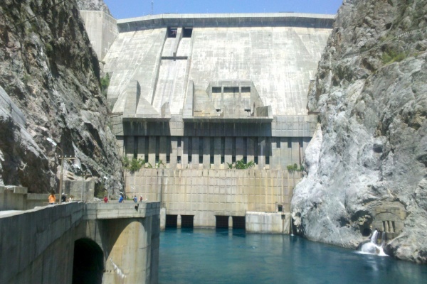 Photo du barrage de Toktogul